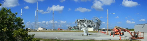 Debris of the launch gantry (Chris Miller/Spaceflight Now)