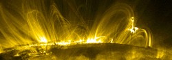Coronal loops as imaged by TRACE at 171 Angstroms (1 million deg C) (NASA/TRACE) Coronal loops as imaged by TRACE at 171 Angstroms (1 million deg C) (NASA/TRACE)