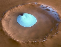 A Vastitas Borealis crater plus ice in the north polar region - reconstructed image by HRSC (ESA)