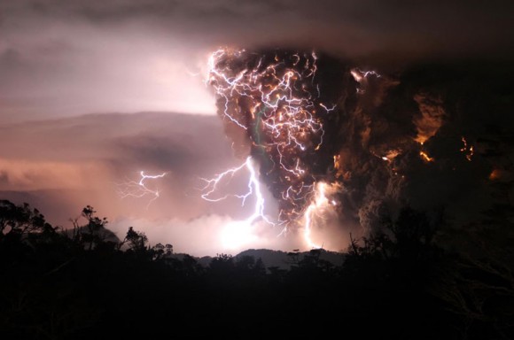 The Chaiten volcano erupting during storms in the middle of the night (Daily Mail - UK Newspaper)