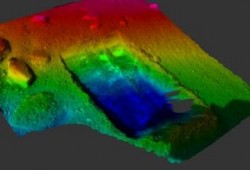 Color-coded elevation map shows the "Dodo-Goldilocks" trench dug by the Robotic Arm on NASA\'s Phoenix Mars Lander (NASA/JPL-Caltech/University of Arizona/Texas A&M University/NASA Ames Research Center)