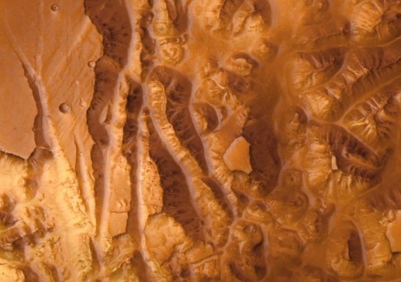Valles Marineris. Image credit: ESA
