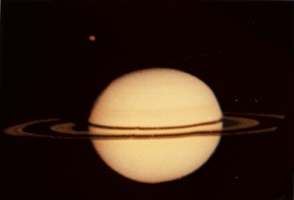 Pioneer\'s image of Saturn. Image credit: NASA/JPL Pioneer\'s image of Saturn. Image credit: NASA/JPL