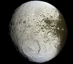 Saturn's moon Iapetus. Image credit: NASA/JPL/SSI