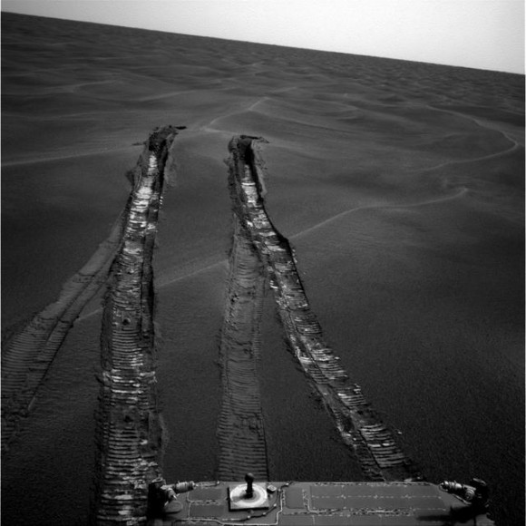 Opportunity looks back at Purgatory Dune after escape. See the other dunes in the surrounding area. Credit: NASA/JPL Opportunity looks back at Purgatory Dune after escape. See the other dunes in the surrounding area. Credit: NASA/JPL