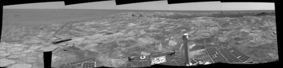 Panoramic image with "plank"-like rock. Credit: NASA/JPL/Cornell Panoramic image with "plank"-like rock. Credit: NASA/JPL/Cornell
