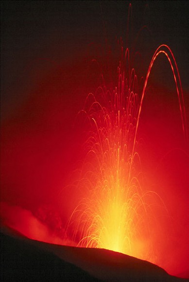 Strombolian eruption