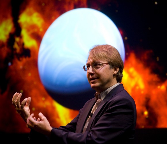 Andrew Knoll describes the beginnings of life on Earth. Photograph by Stephanie Mitchell/Harvard News Office