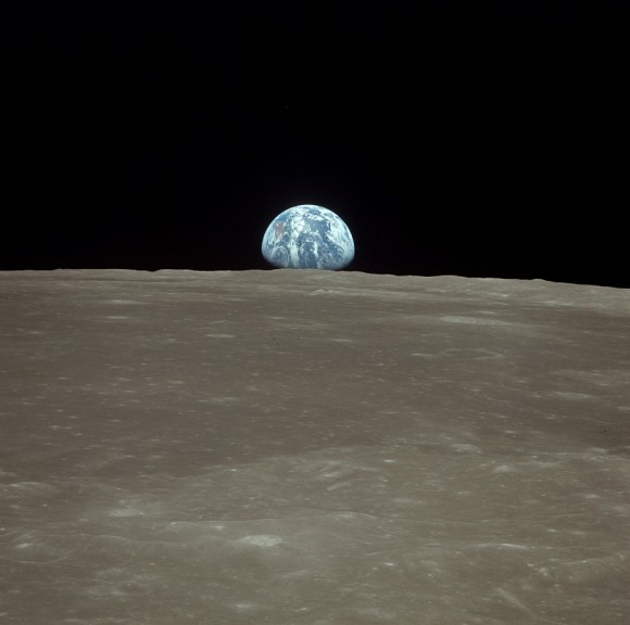 Earth rise over lunar surface. Credit: NASA Earth rise over lunar surface. Credit: NASA