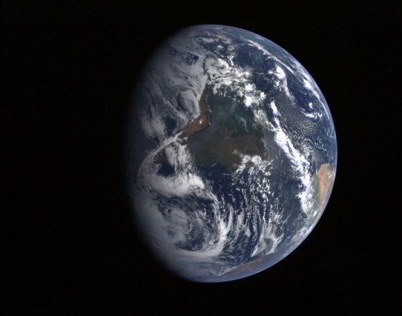 Planet Earth seen from Messenger. Image credit: NASA Planet Earth seen from Messenger. Image credit: NASA