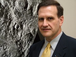 Dr. Paul Spudis. 