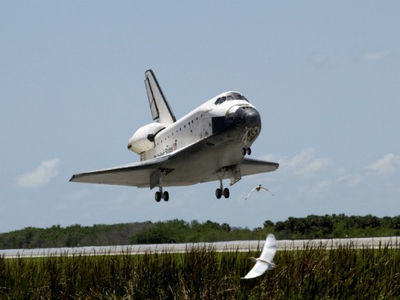 space-shuttle-atlantis-landing_1024x768 Space Shuttle Atlantis
