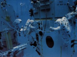 water-tank underwater survival training