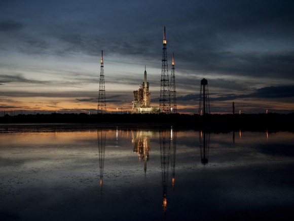 NASA's Ares I-X rocket is seen on Launch Pad 39B at NASA's Kennedy Space Center. Photo Credit: NASA/Bill Ingalls NASA's Ares I-X rocket is seen on Launch Pad 39B at NASA's Kennedy Space Center. Photo Credit: NASA/Bill Ingalls