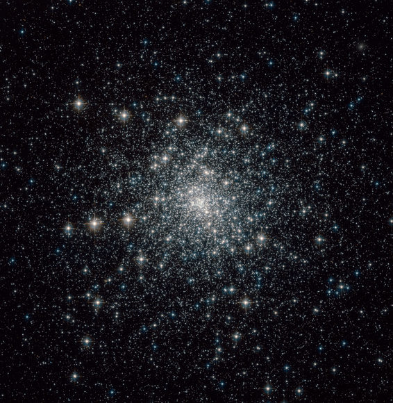 Messier 30, from HST's Advanced Camera for Surveys. Credit: NASA, ESA and Francesco Ferraro (University of Bologna) Messier 30, from HST's Advanced Camera for Surveys. Credit: NASA, ESA and Francesco Ferraro (University of Bologna)