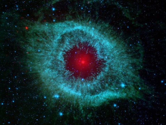 Dust and the Helix Nebula