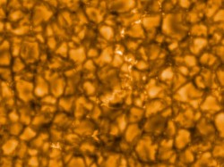 Hinode Views the Sun's Surface Hinode Views the Sun's Surface