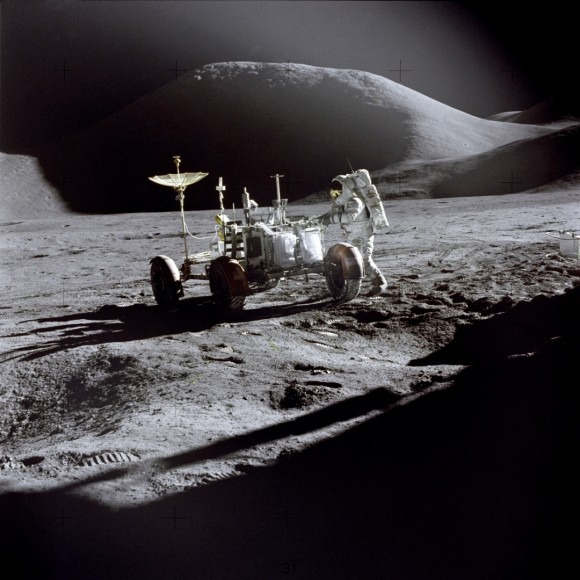 Pictures of Moon Landing Pictures of Moon Landing