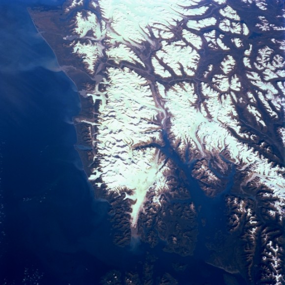Brady Glacier and Glacier Bay, Alaska, U.S.A. October 1994 Brady Glacier and Glacier Bay, Alaska, U.S.A. October 1994