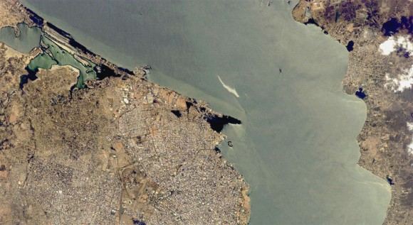 Maracaibo City and Oil Slick, Venezuela Maracaibo City and Oil Slick, Venezuela