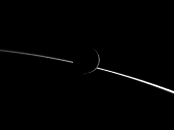 ets of water ice particles spew from Saturn's moon Enceladus in this image obtained by NASA's Cassini spacecraft on Aug. 13, 2010. Image credit: NASA/JPL/SSI