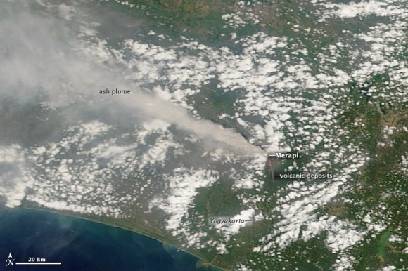 Merapi Volcano on November 10, 2010, when the Moderate Resolution Imaging Spectroradiometer (MODIS) on NASA’s Terra satellite. Credit: NASA
