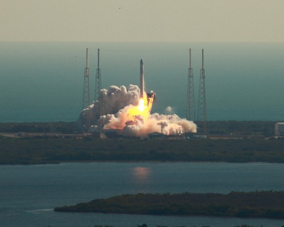 SpaceX successfully launched its Falcon 9 rocket. Credit: Alan Walters (awaltersphot.com) for Universe Today.