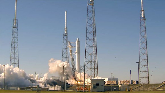 Success for SpaceX static test fire of Falcon 9. Credit: SpaceX