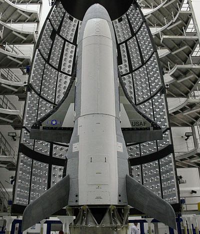 400px-Boeing_X-37B_inside_payload_fairing_before_launch