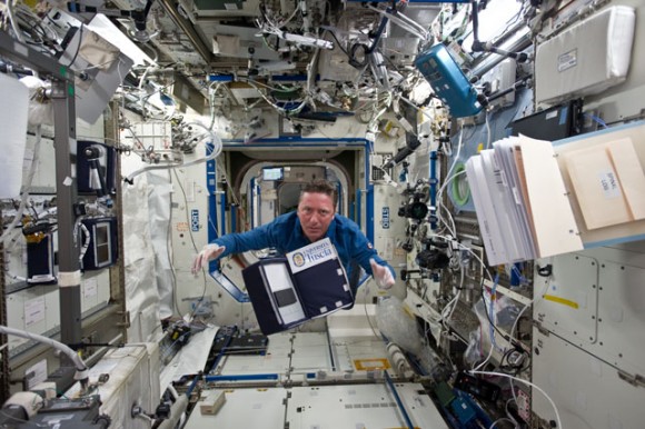 ESA astronaut Roberto Vittori floats through the Destiny laboratory of the International Space Station during the STS-134 mission. Credit: NASA