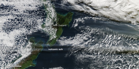 The Chilean volcano ash plume over NewZealand and the South Pacific Ocean. Credit: NASA/MODIS on the Aqua satellite.