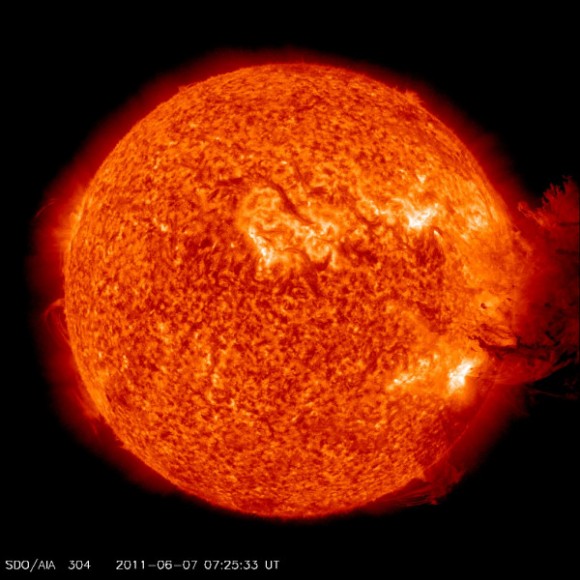 A huge and spectacular prominence eruption on the Sun, June 7, 2011. Credit: NASA/Solar Dynamics Observatory.