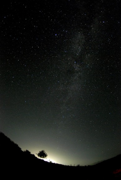 A view of the night sky about 20 km from Kabul, Afghanistan, with light pollution from the Bagram Military Base. Credit: Yunos Bakhshi