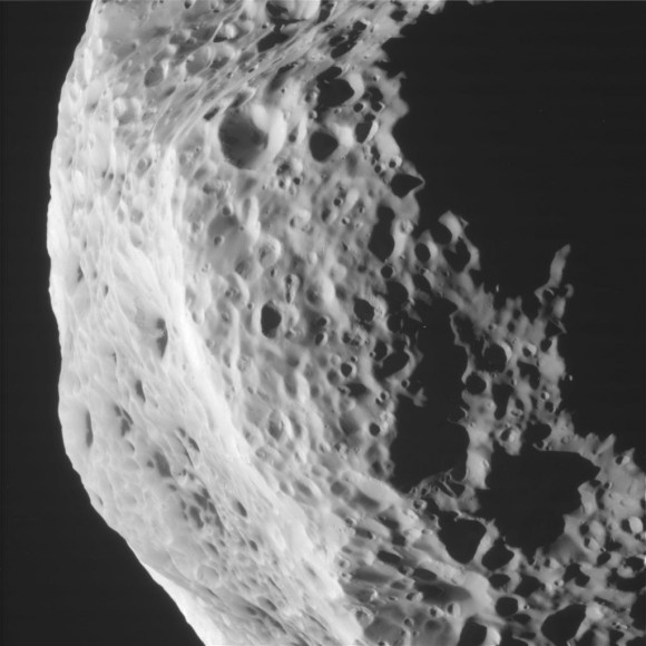 Side view taken by NASA's Cassini spacecraft of Saturn's moon Hyperion. Image credit: NASA/JPL-Caltech/Space Science Institute