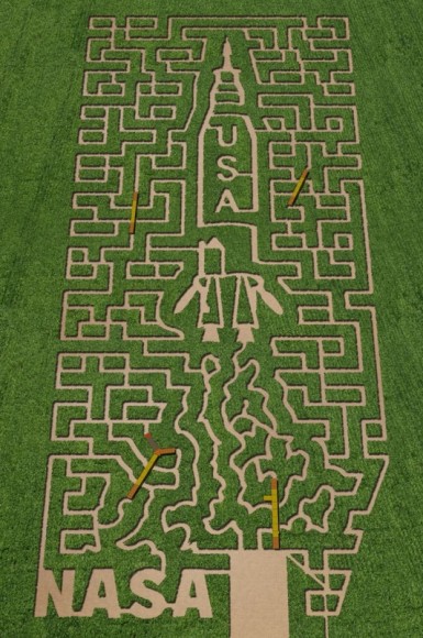 NASA-themed corn maze at Belvedere Plantation in Fredericksburg, Virginia. Image courtesy The MAiZE Inc.