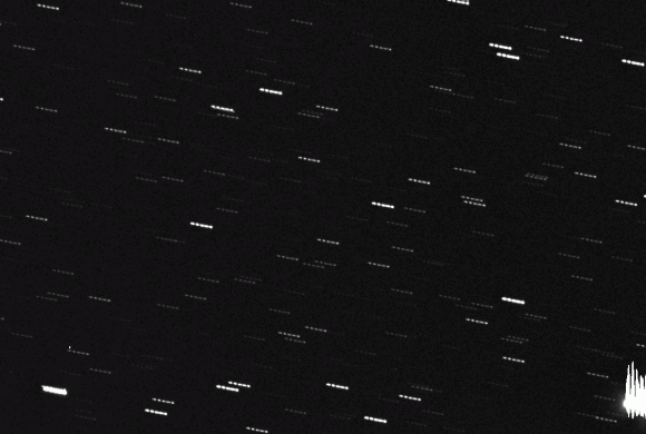 Where Comet Elenin should have been in the sky on October 16, 2011 shows nothing left of the the distinegrated comet, and all that is visible are star trails. Credit: Ian Musgrave, using the Global Rent-a-Scope.
