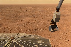 View of Mars' surface near the north pole from the Phoenix lander. Credit: NASA/JPL-Calech/University of Arizona