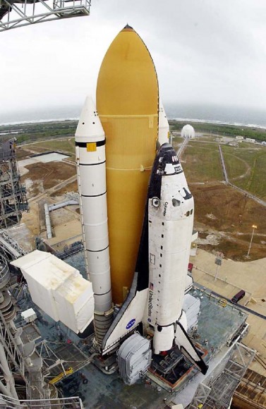 STS-107_Columbia_on_pad