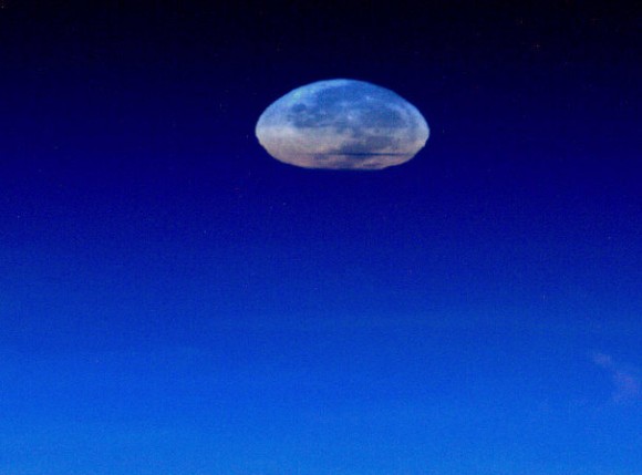 iss_supermoon