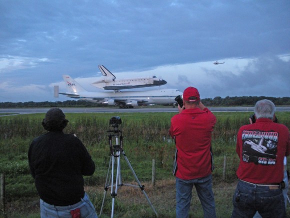 Endeavour at KSC flyaway 1a