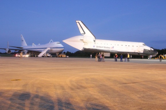 IMG_0395a_Endeavour Departs KSC_Ken Krener