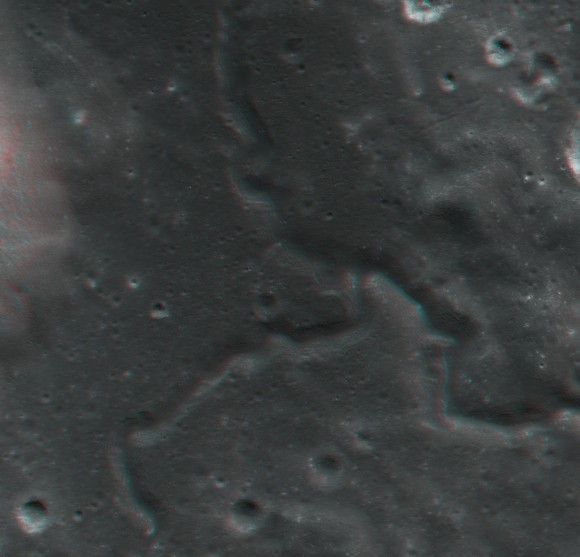 lroc_alpes_sinuous_rille