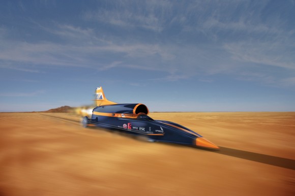 BloodhoundSSC-front-dynamic-Image-Credit-Curventa-and-Siemens-580x386.jpg