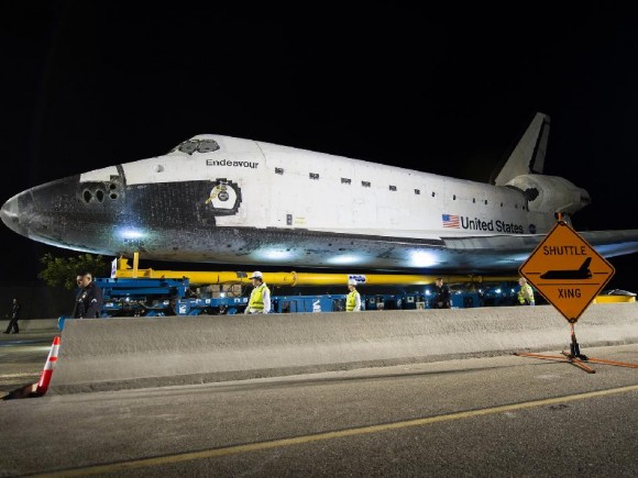 shuttle_xing_cropped_946-710