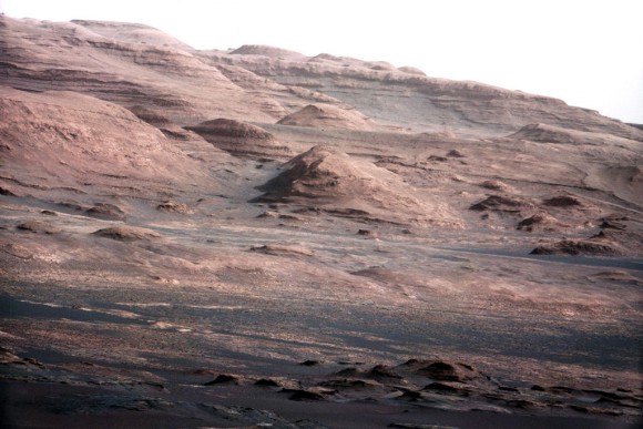 Curiosity layers of Mt Sharp detail
