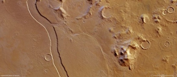 High-Resolution Stereo Camera image of Reul Vallis taken on May 14, 2012 by ESA’s Mars Express. Credit: ESA/DLR/FU Berlin (G. Neukum)