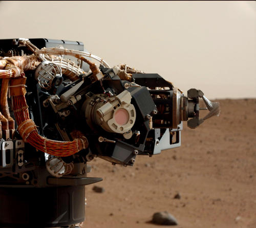 Camera and brushes on Curiosity's Arm as Seen by Camera on Mast. Image credit: NASA/JPL-Caltech/MSSS