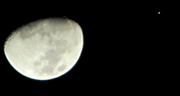 Jupiter-Moon conjunction on January 21, 2013. Credit and copyright: Paul Latham.