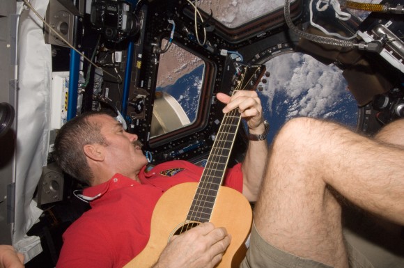 iss034e009799