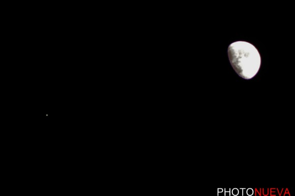 Luna con Jupiter -- as seen from Spain. Credit and copyright: Jordi Villanueva Alberich.